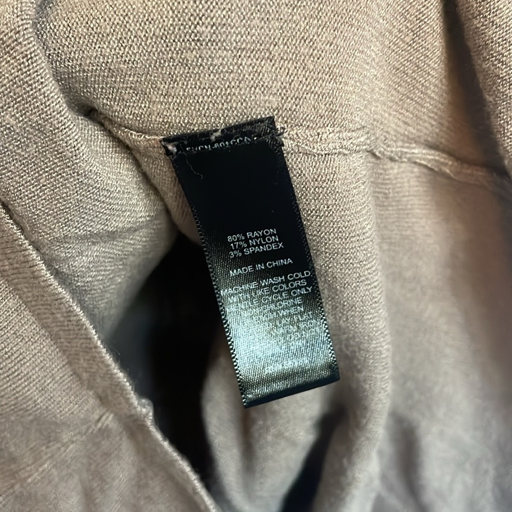 Express tan fitted dress med - Picture 4 of 5